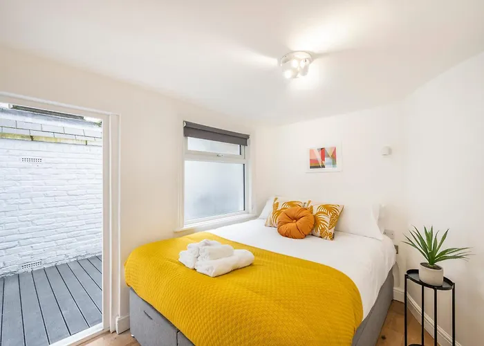 Charming 1 Bedroom Flat With Private Patio - West London, Kensington, Earl\'S Court, Chelsea