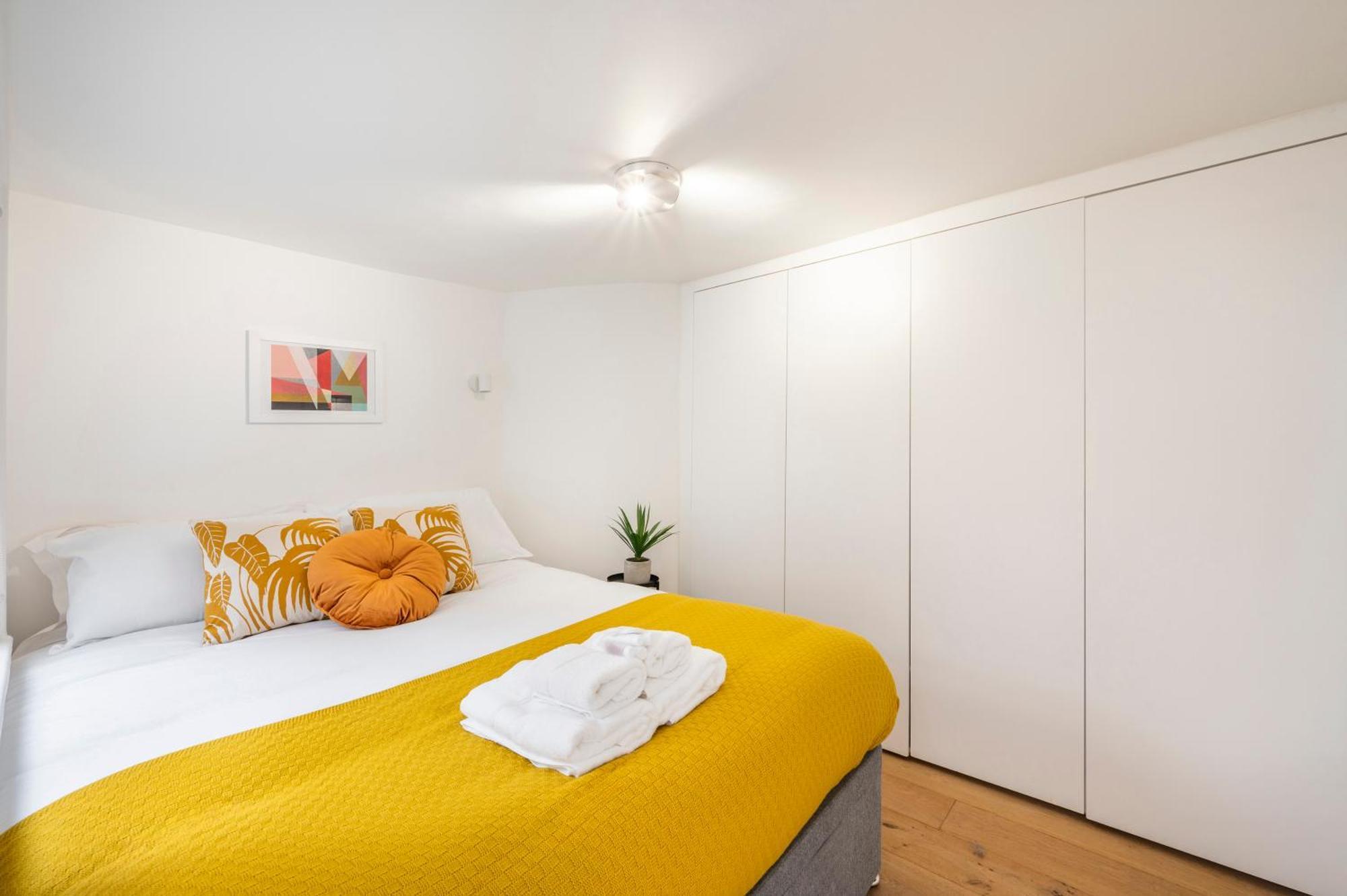 Apartment Charming 1 Bedroom Flat With Private Patio - West London, Kensington, Earl's Court, Chelsea